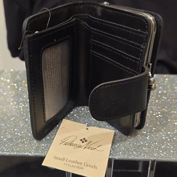 Patricia Nash Iberia Leather Wallet - Picture 9 of 9